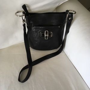 B. Makowky Black Leather Crossbody Bag